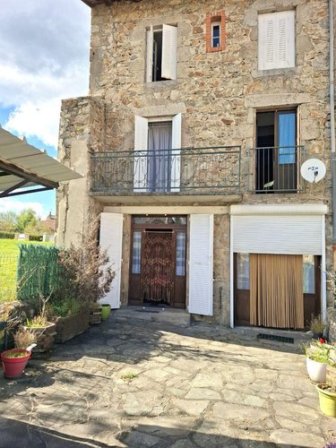 Maison a vendre Jullianges 43500 Haute-Loire 133 m2 8 pièces 76000 euros
