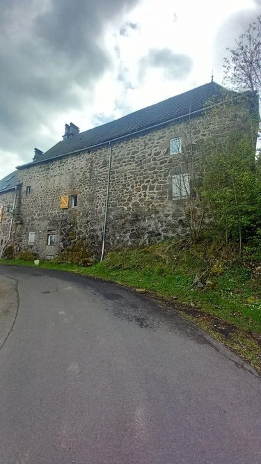 Maison a vendre Albepierre-Bredons 15300 Cantal  63830 euros