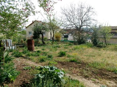 Terrain a batir a vendre Issoire 63500 Puy-de-Dôme 818 m2  83700 euros