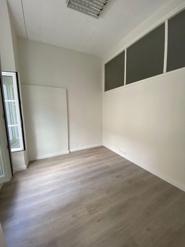 Location divers Rennes 35000 Ille-et-Vilaine 42 m2  1100 euros