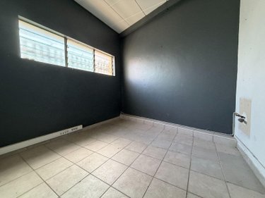 Fonds et murs commerciaux a vendre Saint-Denis 97400 Réunion 100 m2  264500 euros