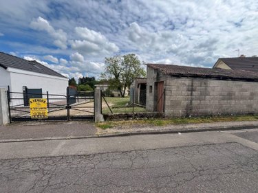 Terrain a batir a vendre Saint-Vallier 71230 Saône-et-Loire 630 m2  22400 euros