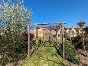 propriete a vendre Les Herbiers 85500 Vendée 258 m2 9 pièces 620000 euros