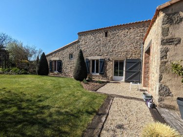 propriete a vendre Beaurepaire 85500 Vendée 258 m2 9 pièces 620000 euros