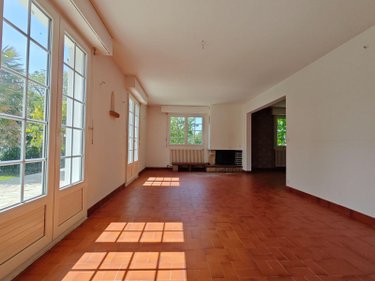 Vente aux encheres maison Erdeven 56410 Morbihan 145 m2 8 pièces 300000 euros
