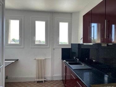 Location appartement Neufchâtel-en-Bray 76270 Seine-Maritime 83 m2 3 pièces 732 euros