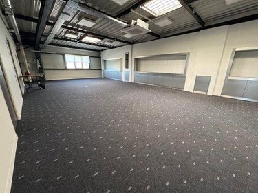 Fonds et murs commerciaux a vendre Reims 51100 Marne 290 m2  65600 euros
