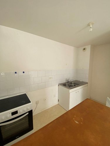 Location appartement Landivisiau 29400 Finistère 43 m2 2 pièces 560 euros
