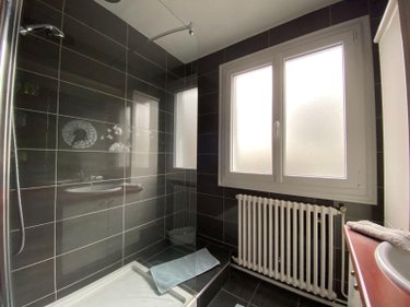 Appartement a vendre Arpajon-sur-Cère 15130 Cantal 147 m2 7 pièces 203520 euros