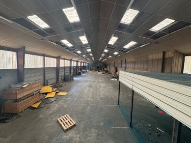 Fonds et murs commerciaux a vendre Plouzané 29280 Finistère  1243750 euros