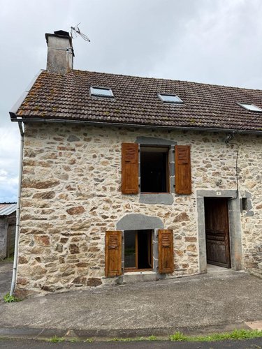 Maison a vendre Chalvignac 15200 Cantal 73 m2 3 pièces 90100 euros