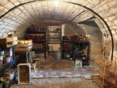 propriete a vendre La Celle-Saint-Cyr 89116 Yonne 214 m2 9 pièces 335000 euros