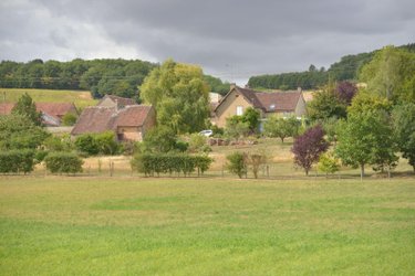 propriete a vendre La Celle-Saint-Cyr 89116 Yonne 214 m2 9 pièces 335000 euros