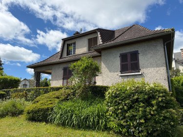 Maison a vendre Mauriac 15200 Cantal 5 pièces 148400 euros