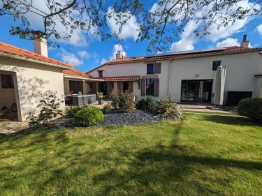 Maison a vendre Les Herbiers 85500 Vendée 160 m2 7 pièces 417000 euros