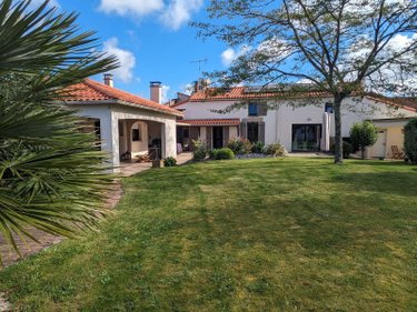 Maison a vendre Les Herbiers 85500 Vendée 160 m2 7 pièces 417000 euros
