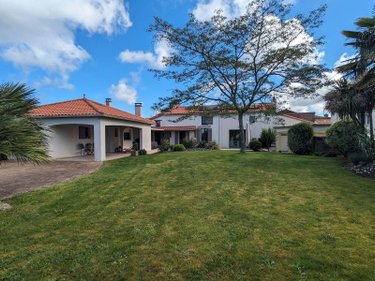 Maison a vendre Les Herbiers 85500 Vendée 160 m2 7 pièces 417000 euros