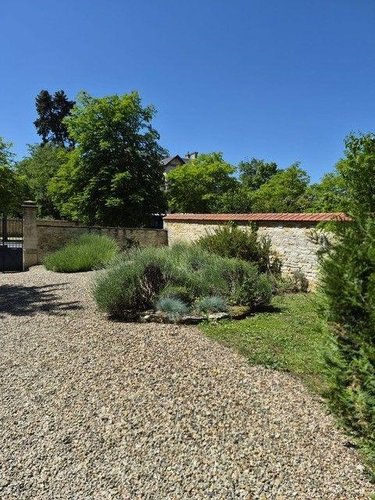 Maison a vendre Saint-Amand-Montrond 18200 Cher 416 m2 13 pièces 646800 euros