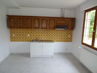Location maison Saint-Germain-en-Coglès 35133 Ille-et-Vilaine 121 m2 5 pièces 850 euros