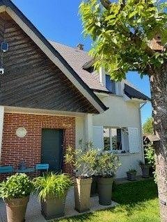 Location maison Franqueville-Saint-Pierre 76520 Seine-Maritime 94 m2 4 pièces 1250 euros