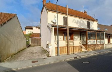 Immeuble a vendre Branges 71500 Saône-et-Loire 150 m2  131750 euros