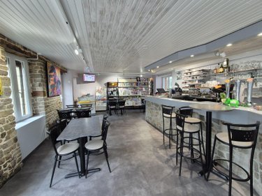 Fonds et murs commerciaux a vendre Domjean 50420 Manche  68250 euros