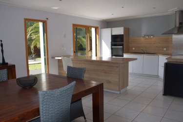 Maison a vendre Trégunc 29910 Finistère 135 m2 7 pièces 517920 euros