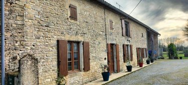 Maison a vendre Lezay 79120 Deux-Sèvres 175 m2 7 pièces 167900 euros