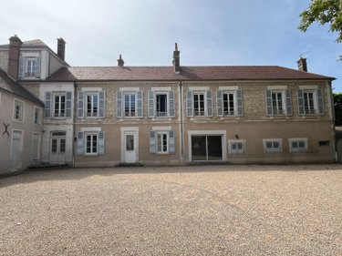 propriete a vendre Auxerre 89000 Yonne 440 m2 11 pièces 650000 euros