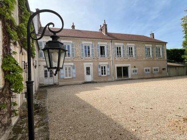 propriete a vendre Auxerre 89000 Yonne 440 m2 11 pièces 650000 euros