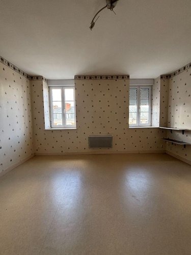 Location appartement Fougères 35300 Ille-et-Vilaine 52 m2 3 pièces 590 euros