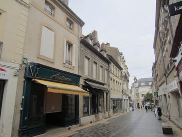 Immeuble a vendre Autun 71400 Saône-et-Loire 195 m2  79000 euros