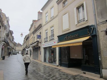 Immeuble a vendre Autun 71400 Saône-et-Loire 195 m2  79000 euros