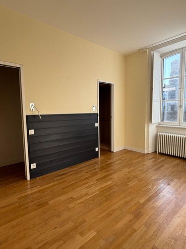 Location appartement Fougères 35300 Ille-et-Vilaine 114 m2 5 pièces 850 euros