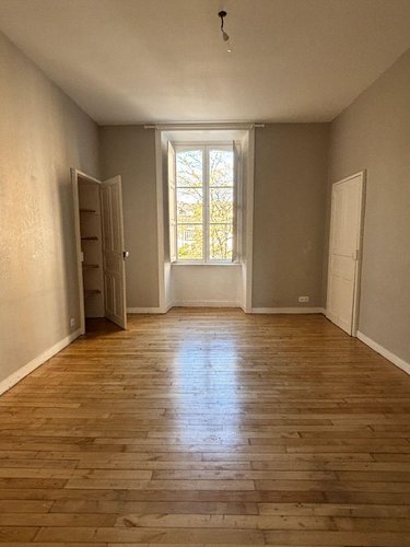 Location appartement Fougères 35300 Ille-et-Vilaine 114 m2 5 pièces 850 euros