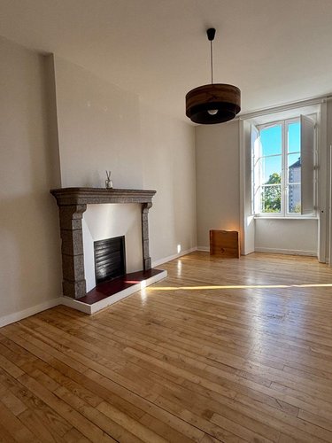 Location appartement Fougères 35300 Ille-et-Vilaine 114 m2 5 pièces 850 euros