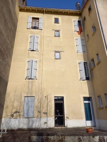 Immeuble a vendre Aurillac 15000 Cantal 197 m2  243000 euros