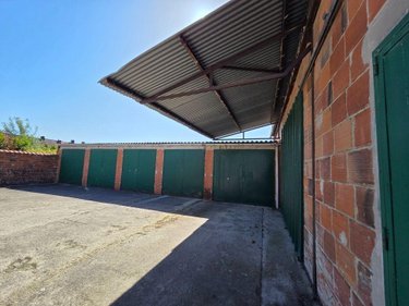 Garage et parking a vendre Hazebrouck 59190 Nord  87500 euros