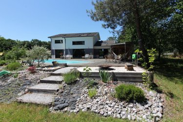 Maison a vendre Blanquefort 33290 Gironde 225 m2 8 pièces 852800 euros