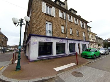 Fonds et murs commerciaux a vendre Condé-en-Normandie 14110 Calvados 56 m2  43600 euros