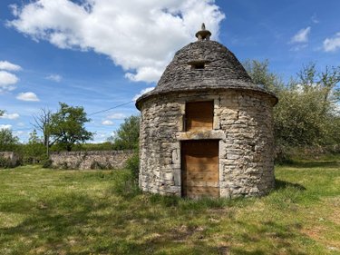 propriete a vendre Figeac 46100 Lot 135 m2 4 pièces 282800 euros