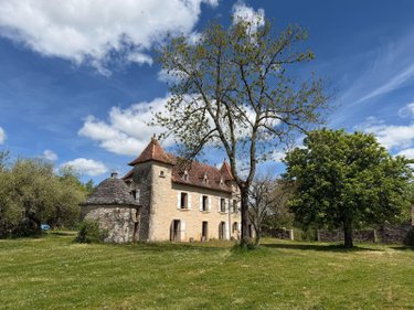 propriete a vendre Figeac 46100 Lot 135 m2 4 pièces 282800 euros
