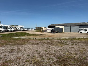 Fonds et murs commerciaux a vendre Mesnil-Raoul 76520 Seine-Maritime  405000 euros