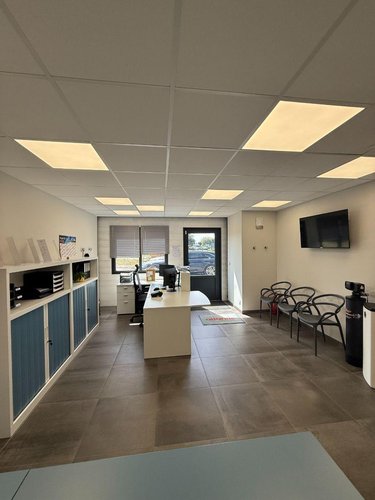 Fonds et murs commerciaux a vendre Mesnil-Raoul 76520 Seine-Maritime  405000 euros