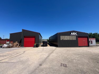 Fonds et murs commerciaux a vendre Glaire 08200 Ardennes 120 m2  471600 euros