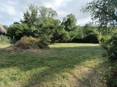 Terrain a batir a vendre Saint-Amand-Montrond 18200 Cher 748 m2  12000 euros