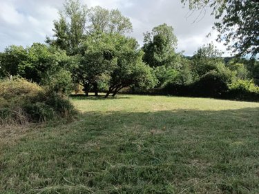 Terrain a batir a vendre Saint-Amand-Montrond 18200 Cher 748 m2  12000 euros