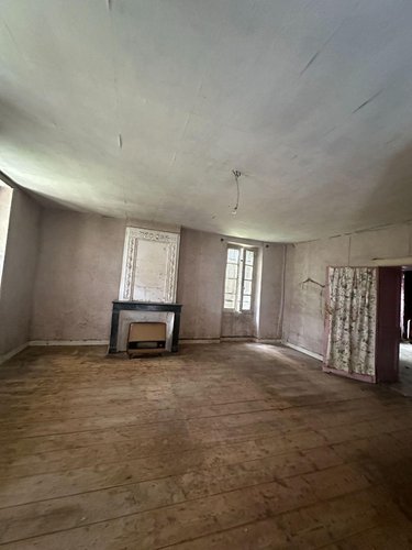 Maison a vendre Bellebat 33760 Gironde 300 m2 10 pièces 252000 euros