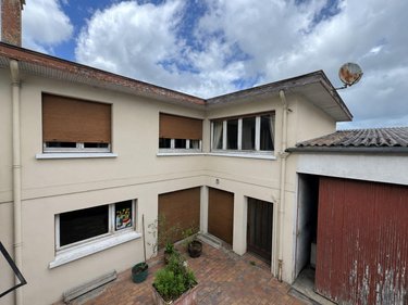 Immeuble a vendre Lesperon 40260 Landes 337 m2  254000 euros