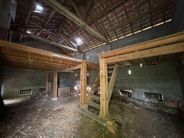 Divers a vendre Rueyres 46120 Lot  29000 euros